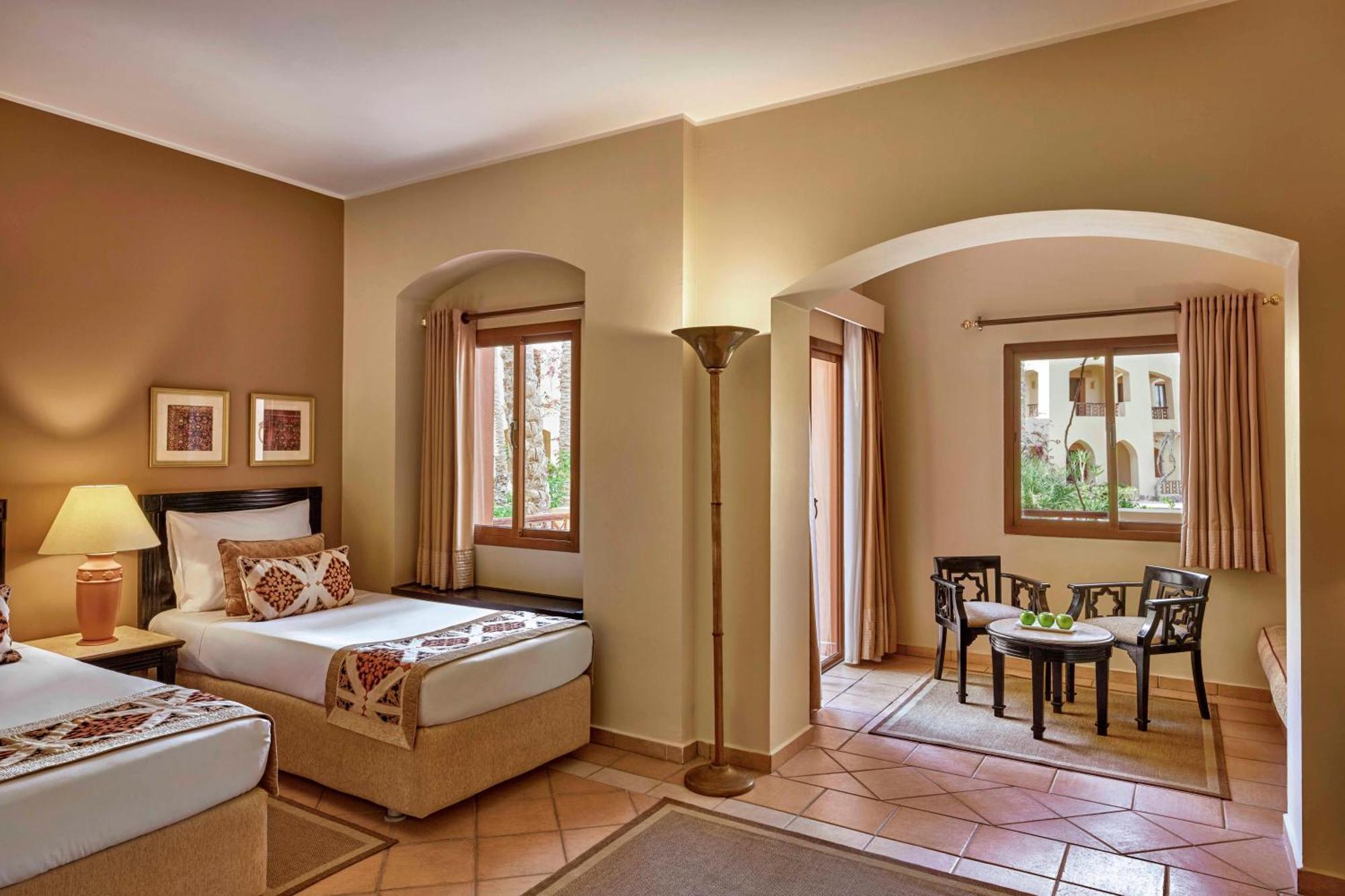Camera Deluxe con Letto Queen-Size o 2 Letti Singoli e Vista Giardino